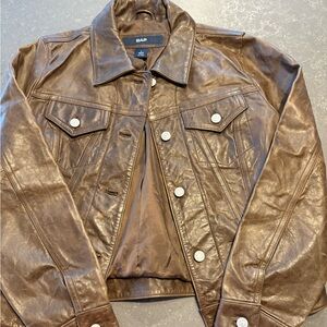 Gap, leather women’s jacket, size small. Great addition to your wardrobe.
